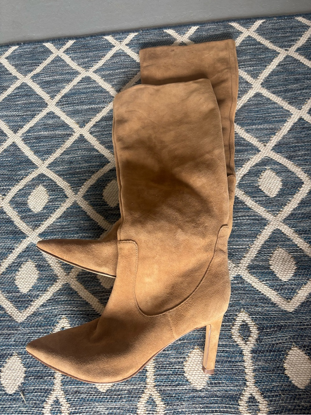 Suede Knee-High Pointed Toe Stiletto Boots - Tan